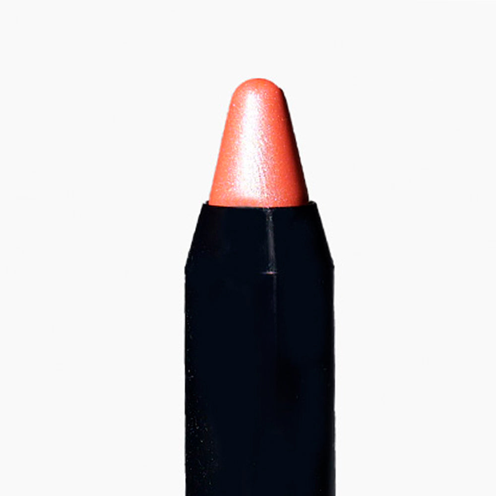 photo showing the tip of the color stick bella